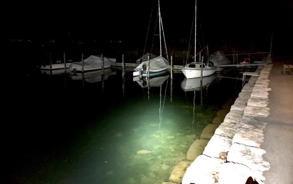 Hafen in der Nacht